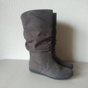 St. John's Bay Kellman women's size 7.5 gray slouch boots